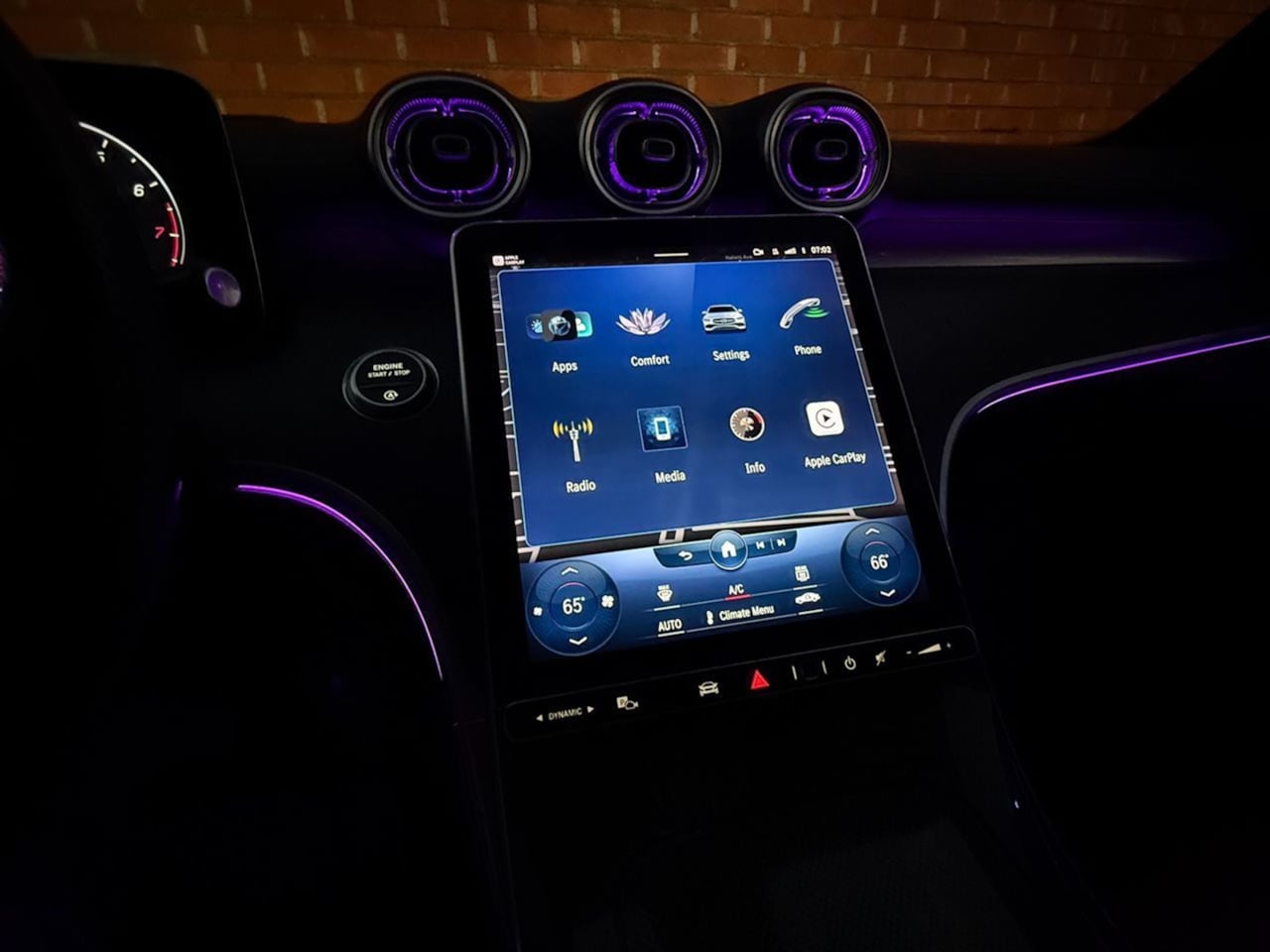 Mercedes-Benz C300 photo 54