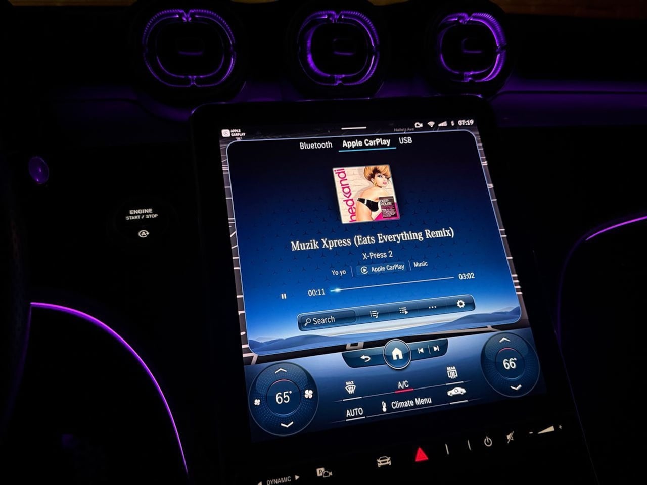 Mercedes-Benz C300 photo 17