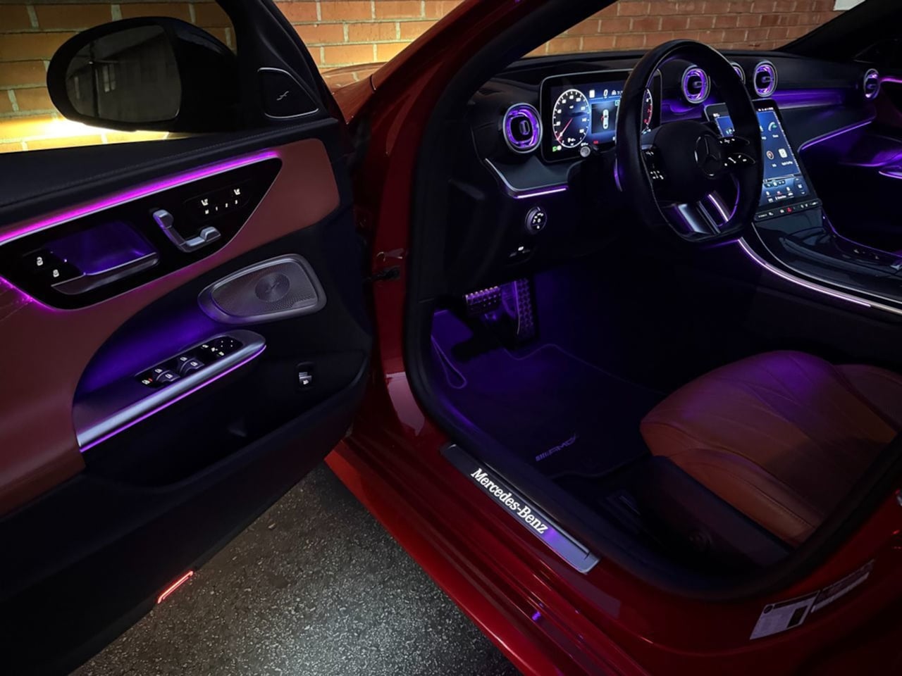 Mercedes-Benz C300 photo 11