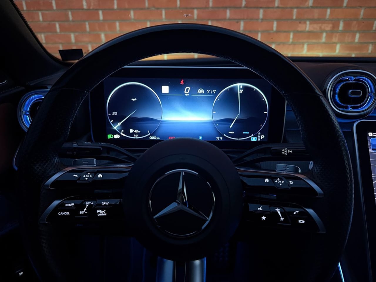 Mercedes-Benz C300 photo 15