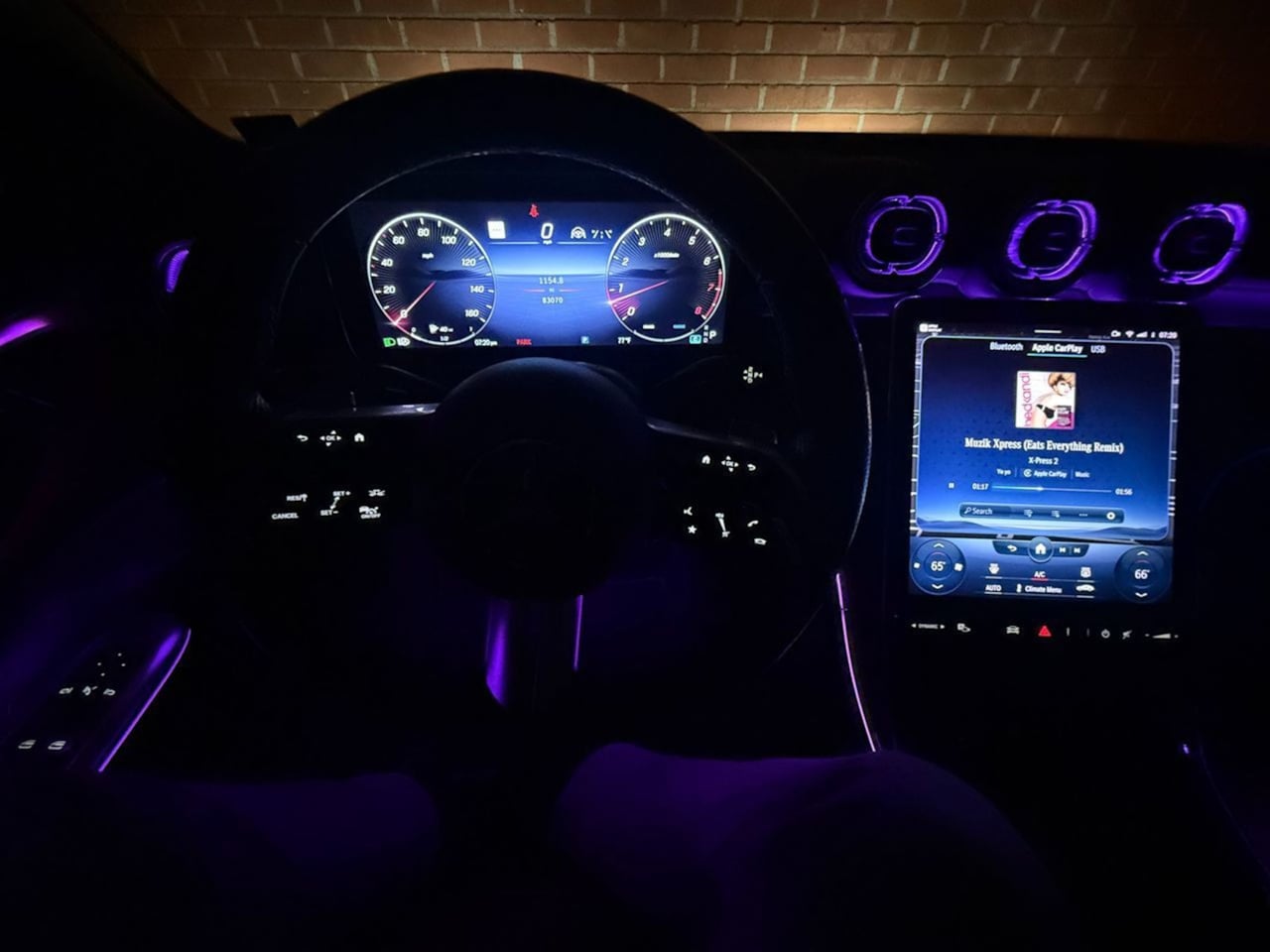Mercedes-Benz C300 photo 81
