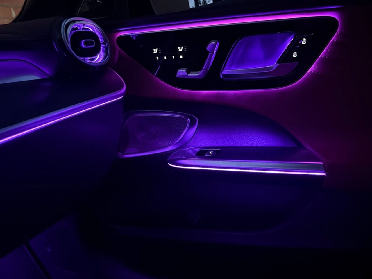 Mercedes-Benz C300 photo 70