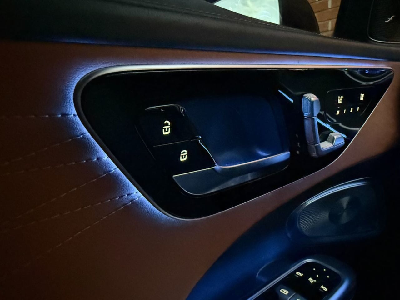 Mercedes-Benz C300 photo 42