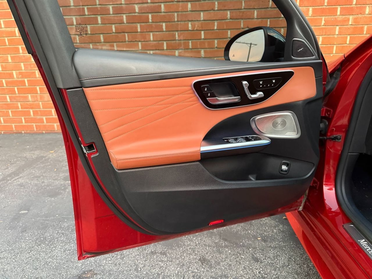 Mercedes-Benz C300 photo 21