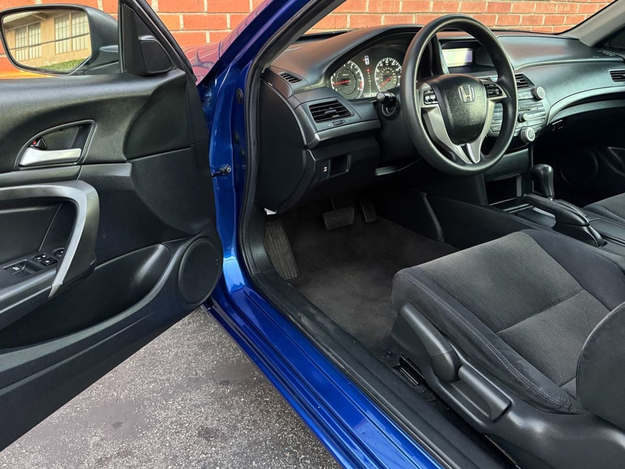 Honda Accord photo 19