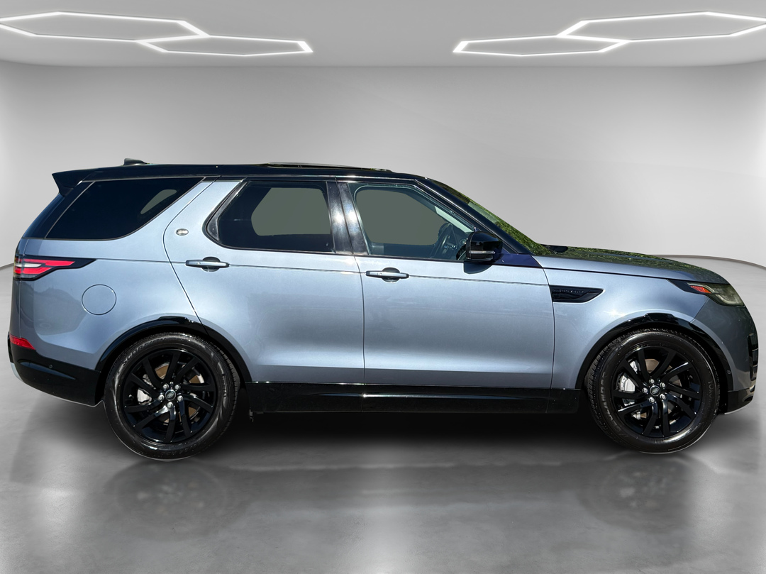 Land Rover Discovery photo 7