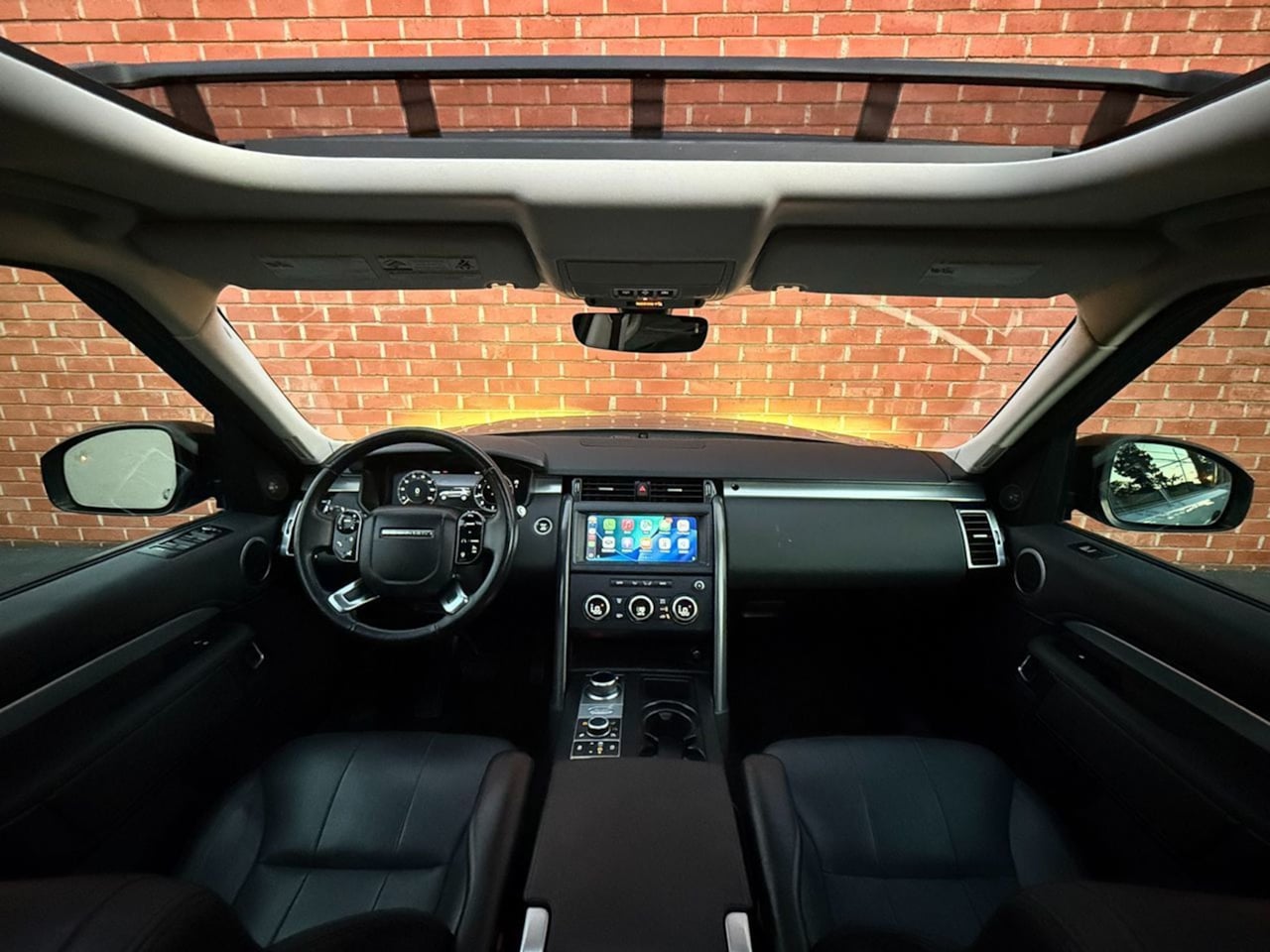 Land Rover Discovery photo 9