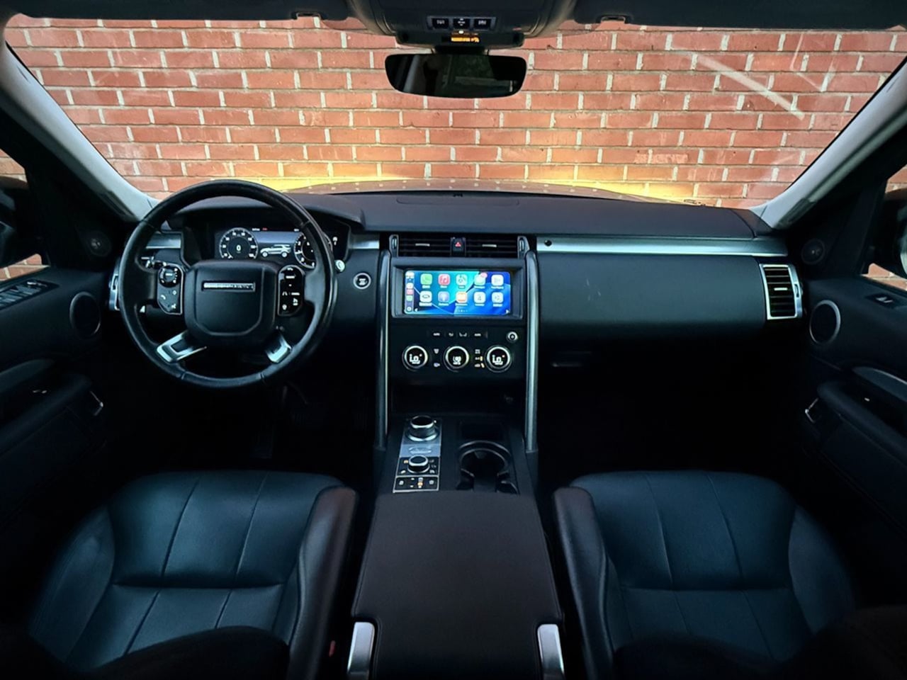 Land Rover Discovery photo 10