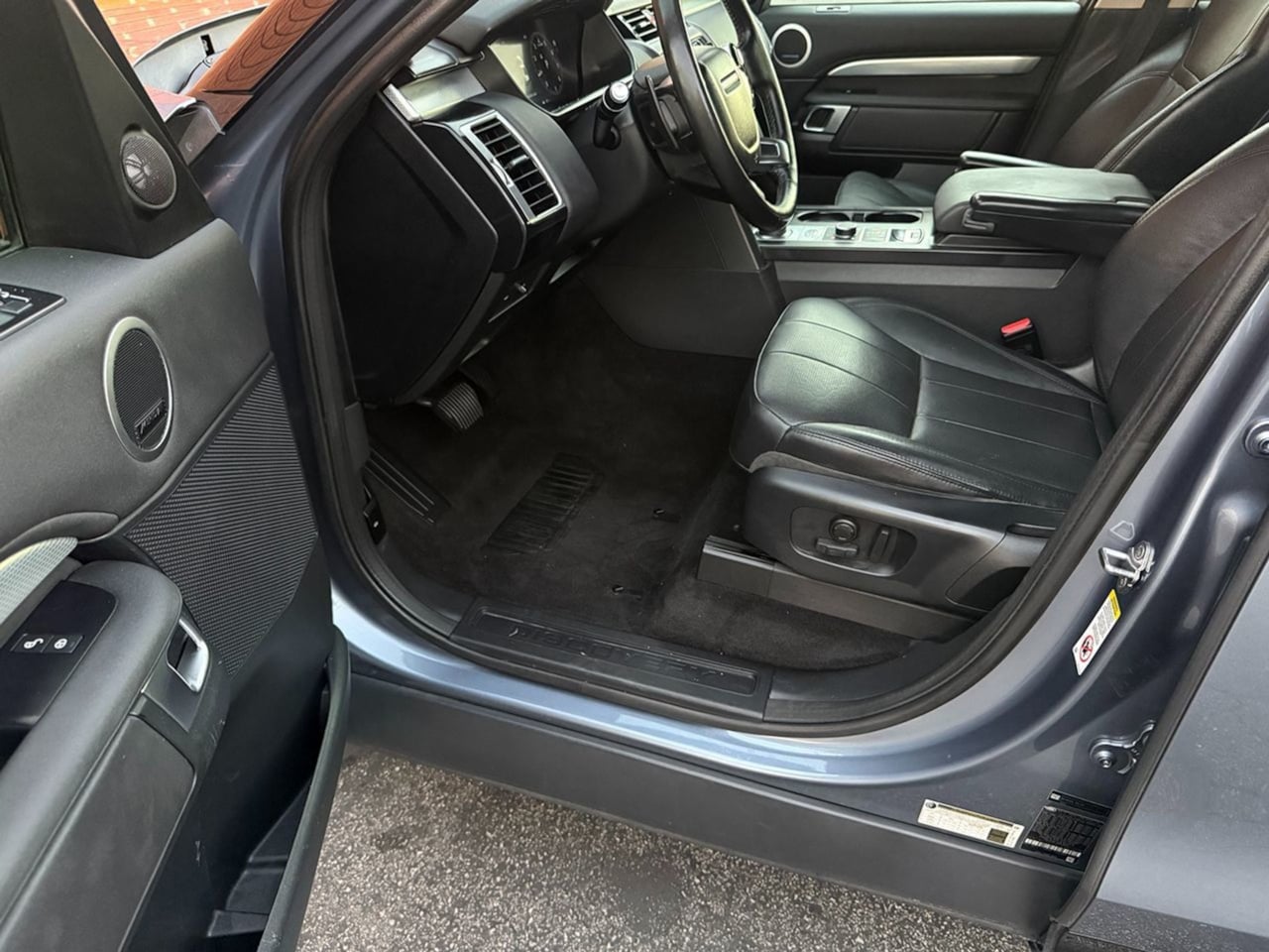 Land Rover Discovery photo 29