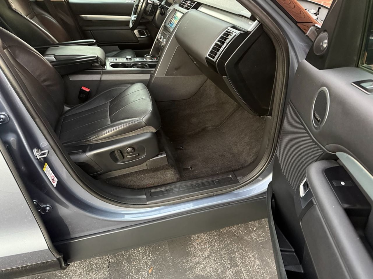 Land Rover Discovery photo 30