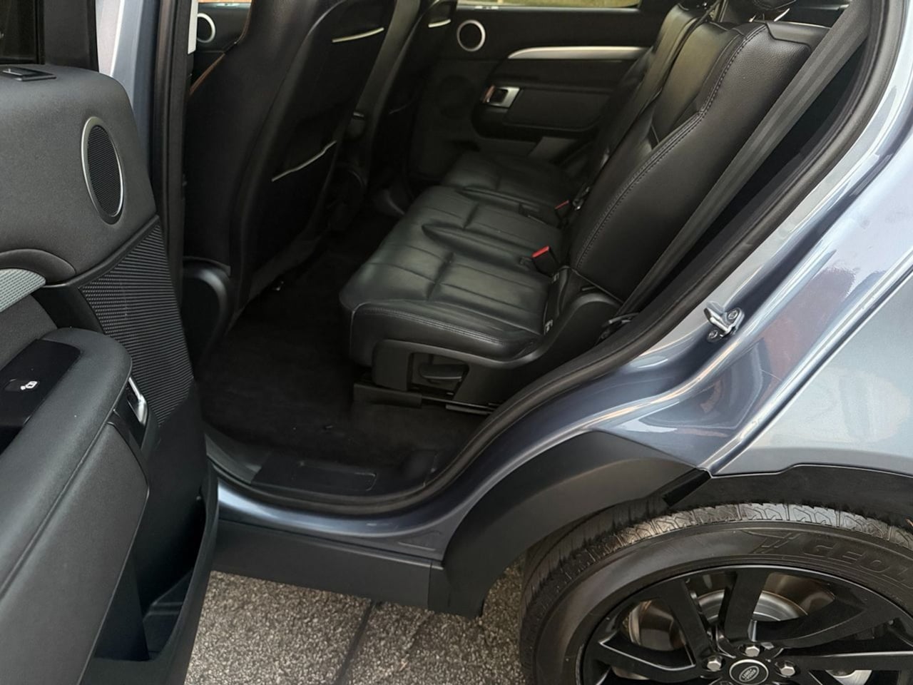 Land Rover Discovery photo 31