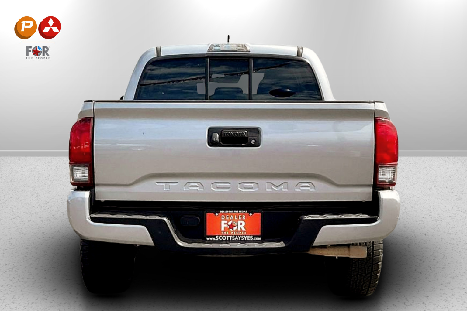 2018 Toyota Tacoma SR photo 4