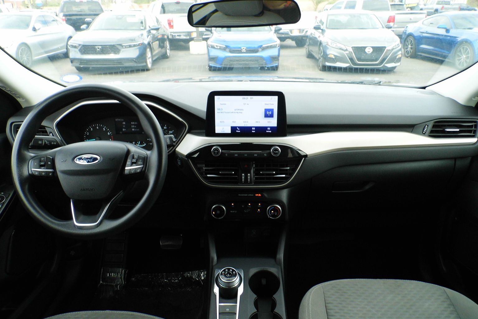 2022 Ford Escape SE photo 2