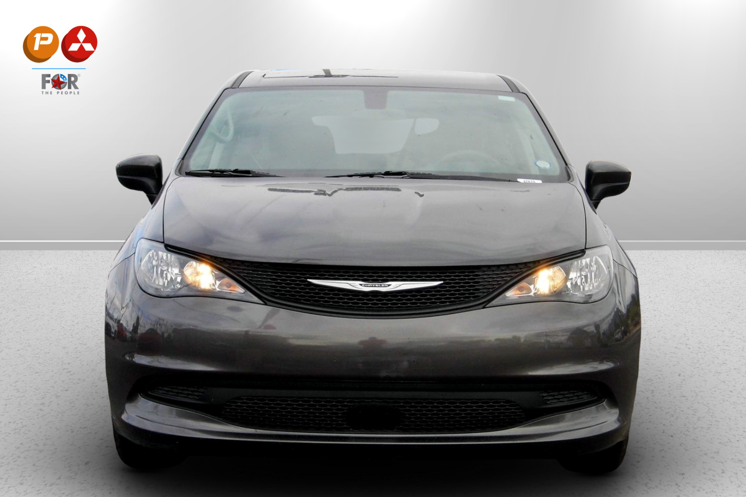 2022 Chrysler Voyager LX photo 2