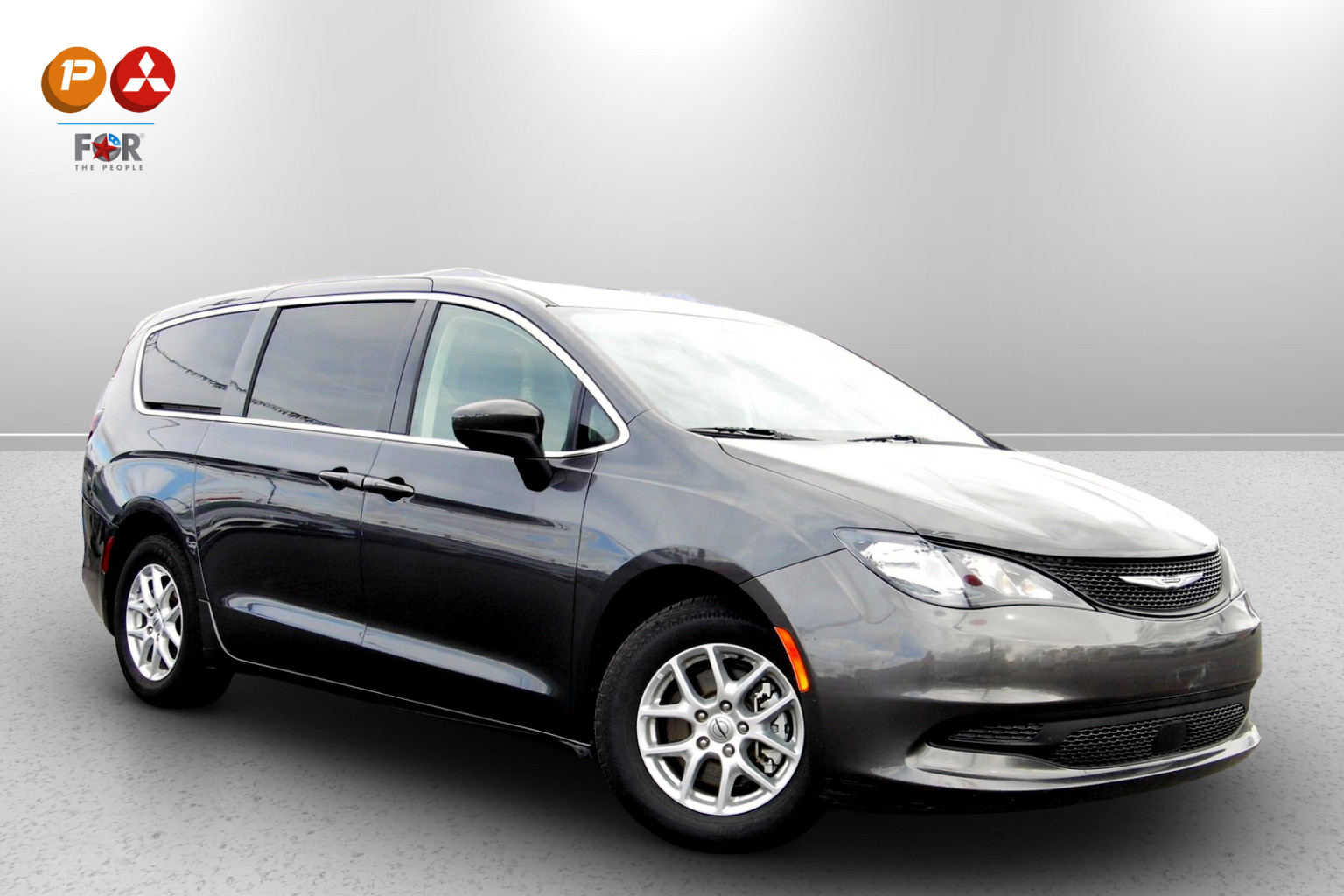 2022 Chrysler Voyager LX photo 3