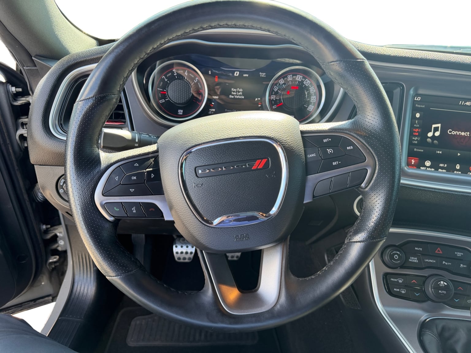 Dodge Challenger photo 13