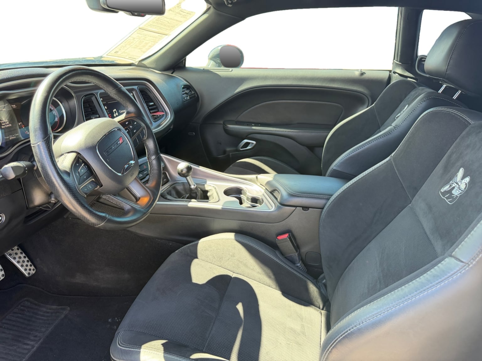 Dodge Challenger photo 10