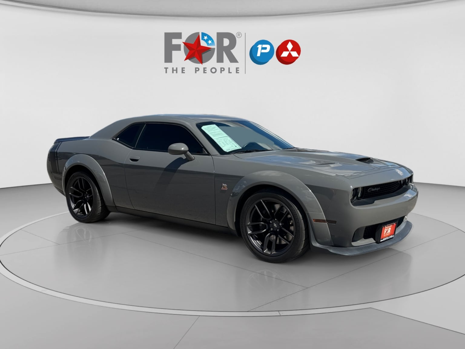 Dodge Challenger photo 7