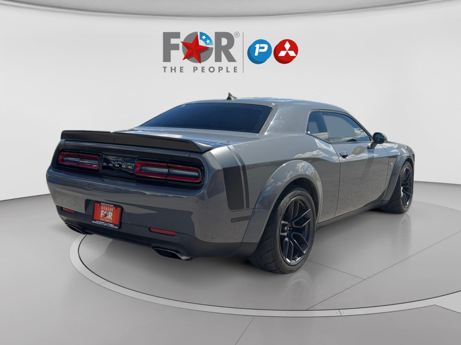 Dodge Challenger photo 5