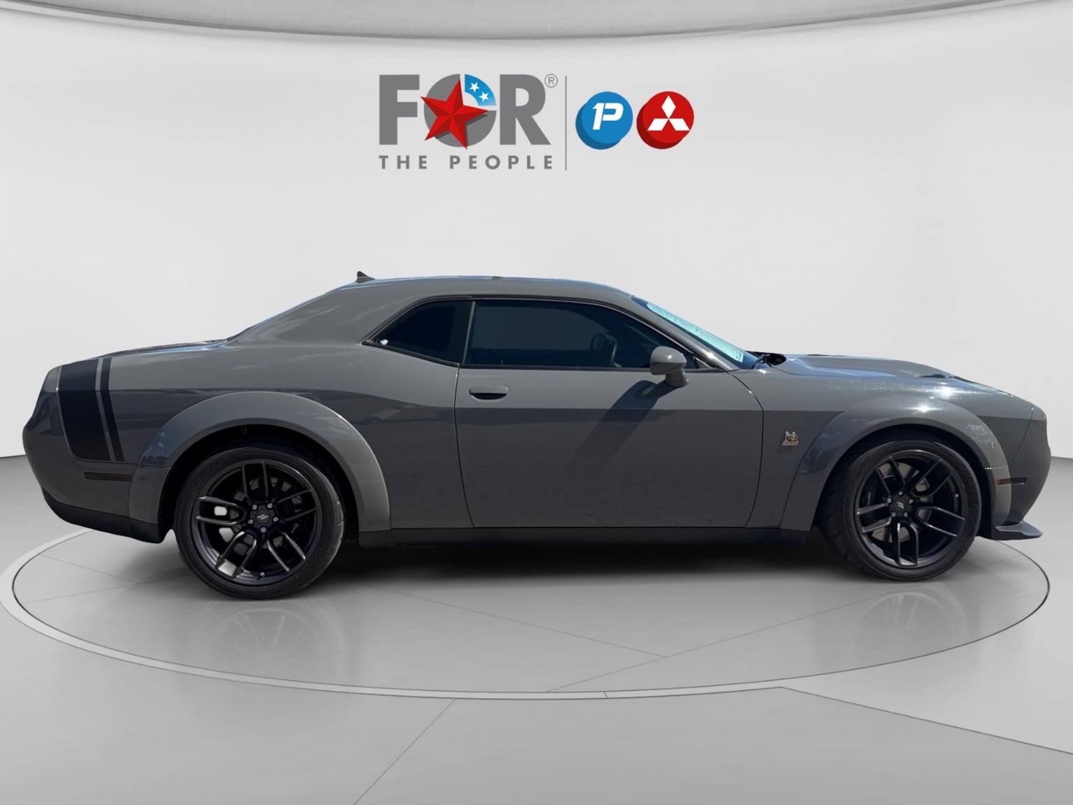 Dodge Challenger photo 6