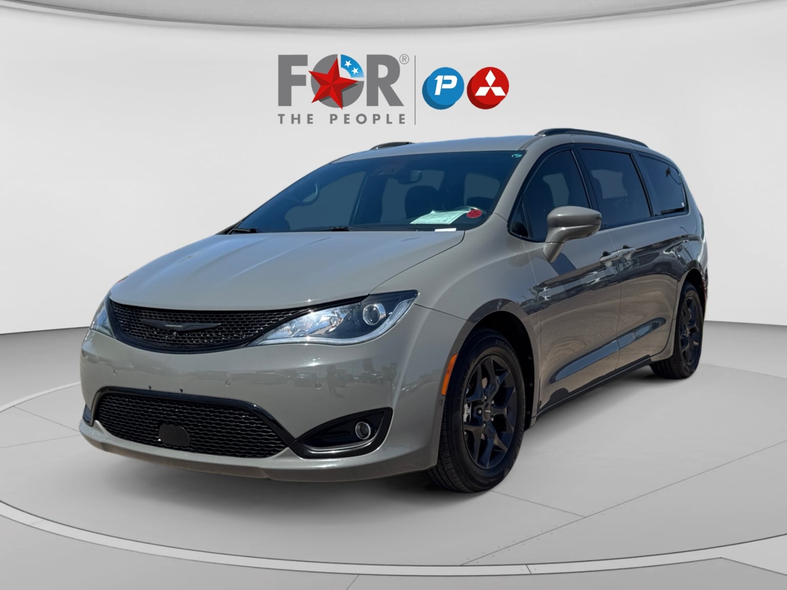 2020 Chrysler Pacifica Touring L Plus's photo