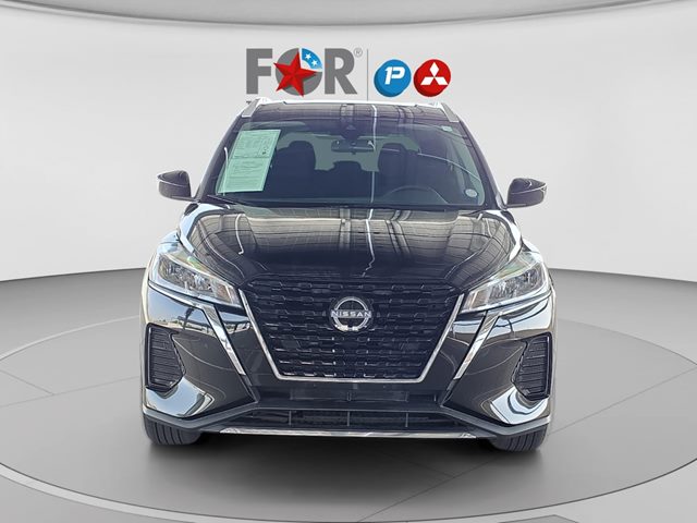 Super Black 2024 Nissan Kicks SUV / Crossover Front-Wheel Drive Automatic