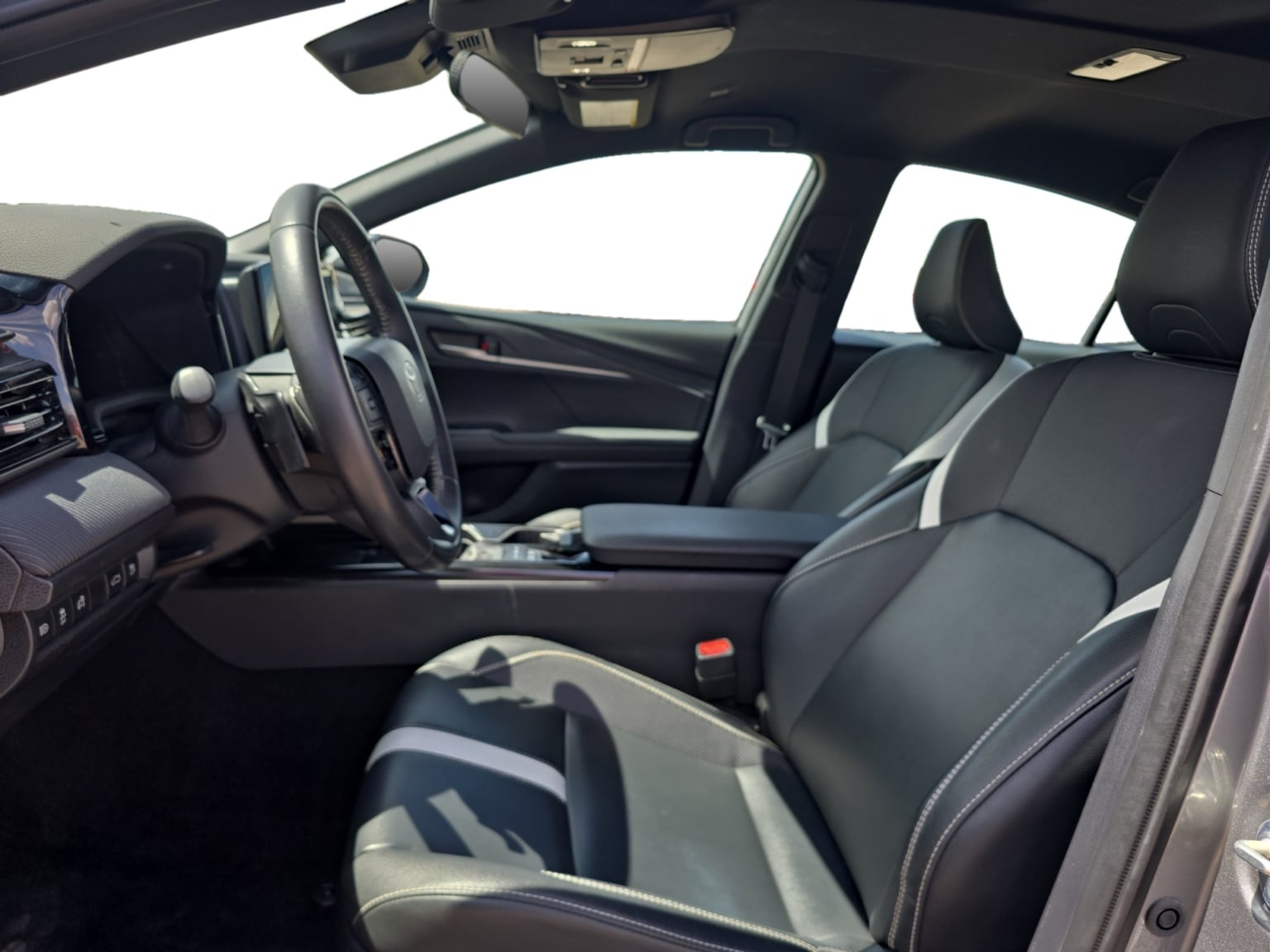 Toyota Camry photo 10