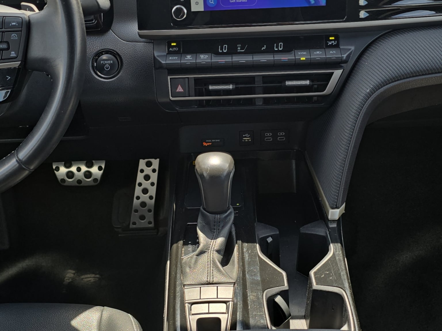 Toyota Camry photo 15