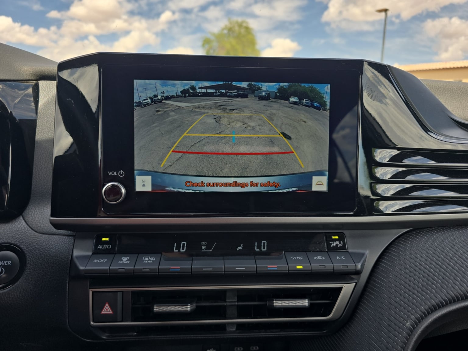 Toyota Camry photo 21