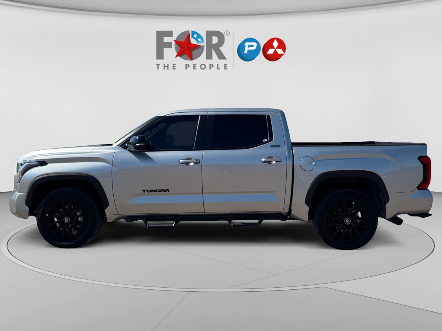 2025 Toyota Tundra Limited - Photo 2