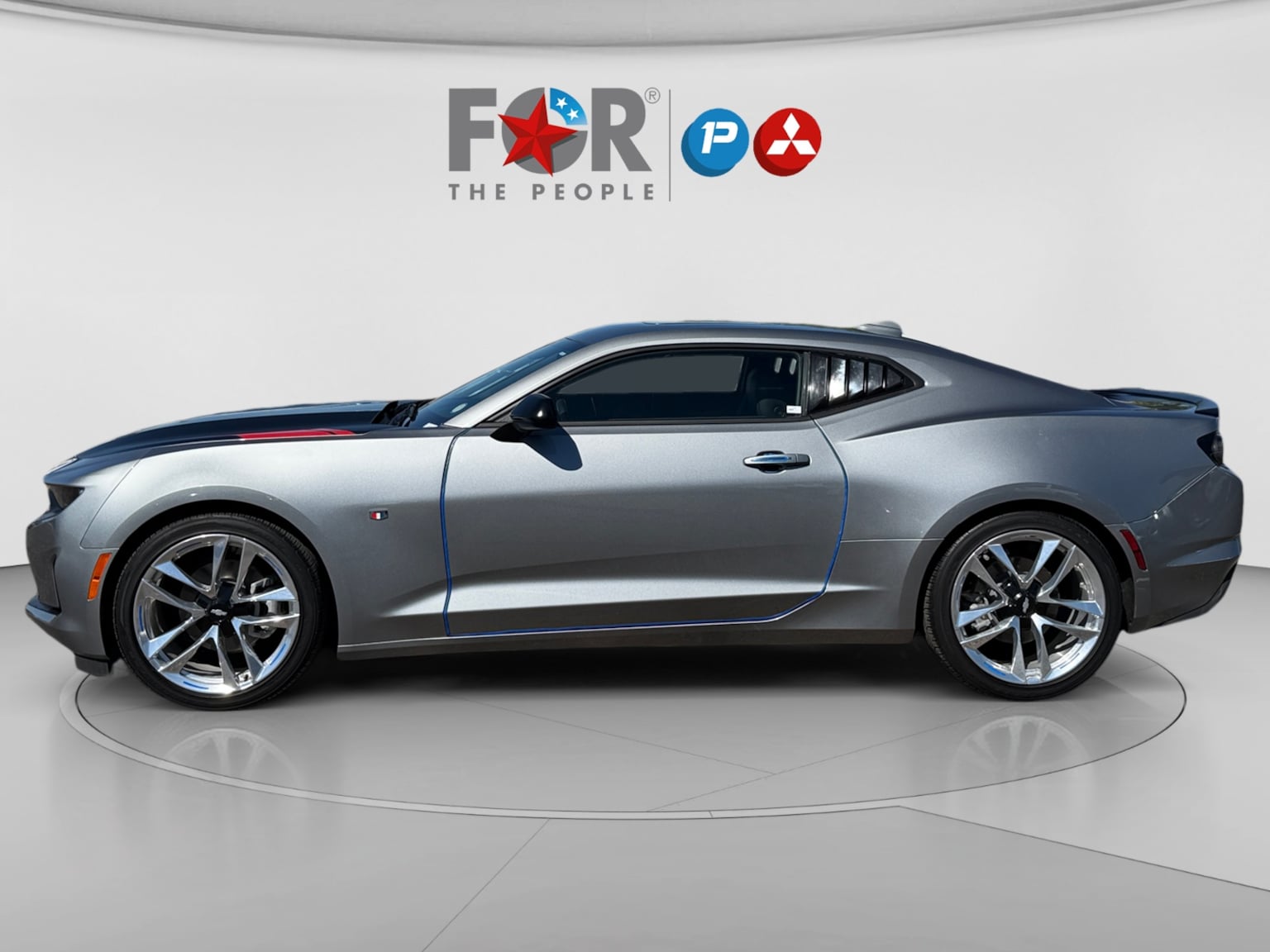 Chevrolet Camaro photo 2