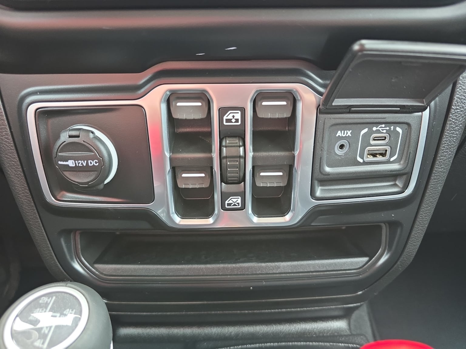 Jeep Gladiator photo 25
