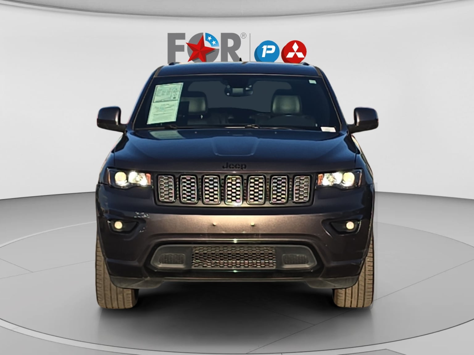 Jeep Grand Cherokee photo 8