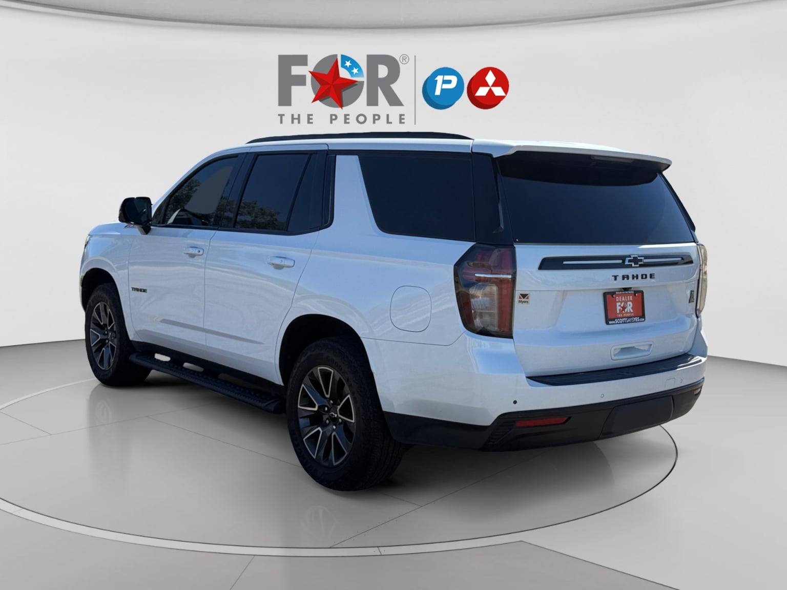 Chevrolet Tahoe photo 3
