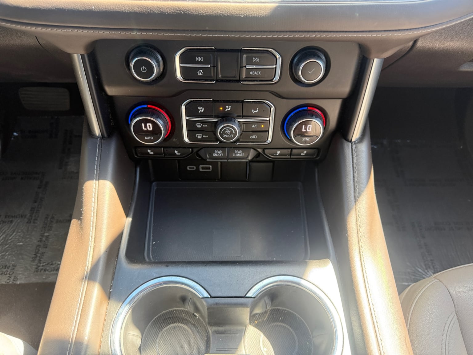 Chevrolet Tahoe photo 15
