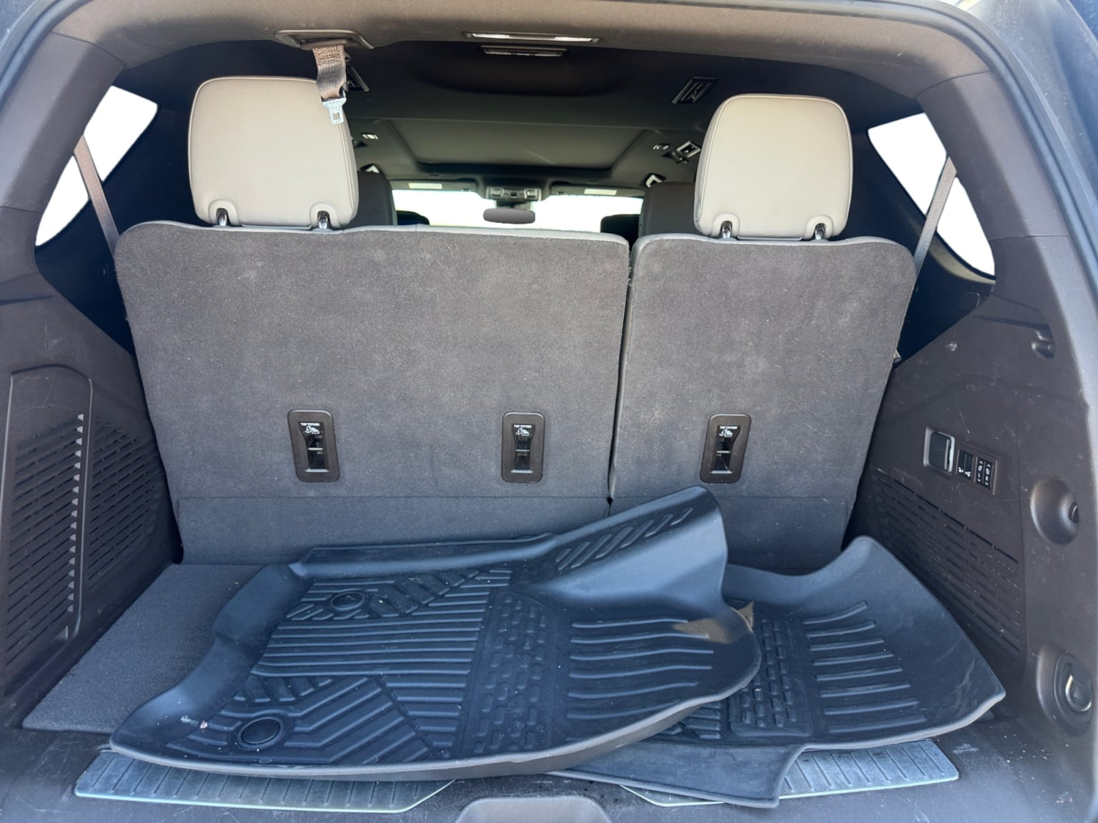Chevrolet Tahoe photo 19