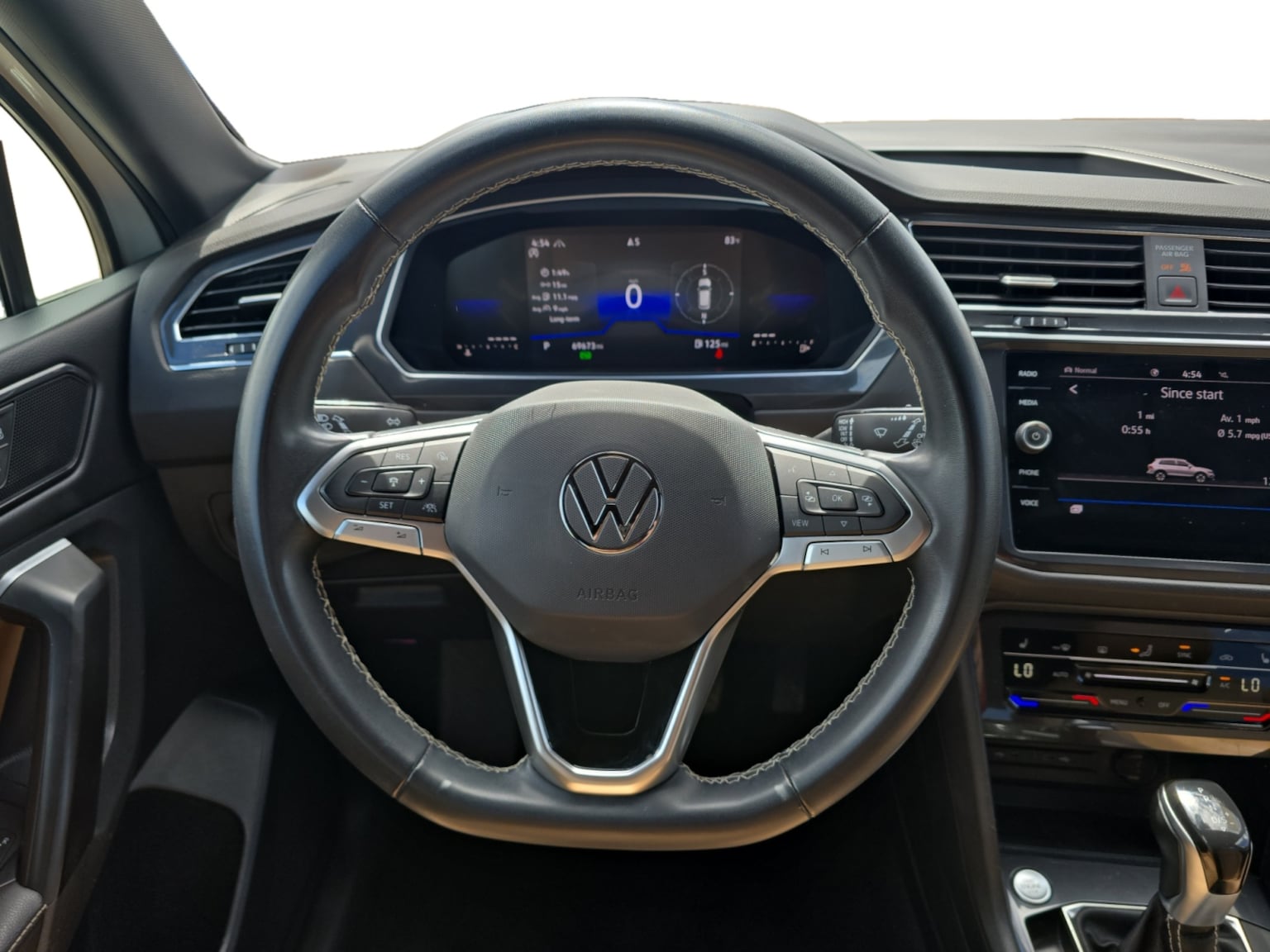 Volkswagen Tiguan photo 13