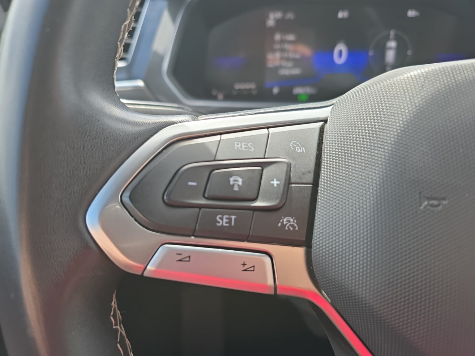 Volkswagen Tiguan photo 22