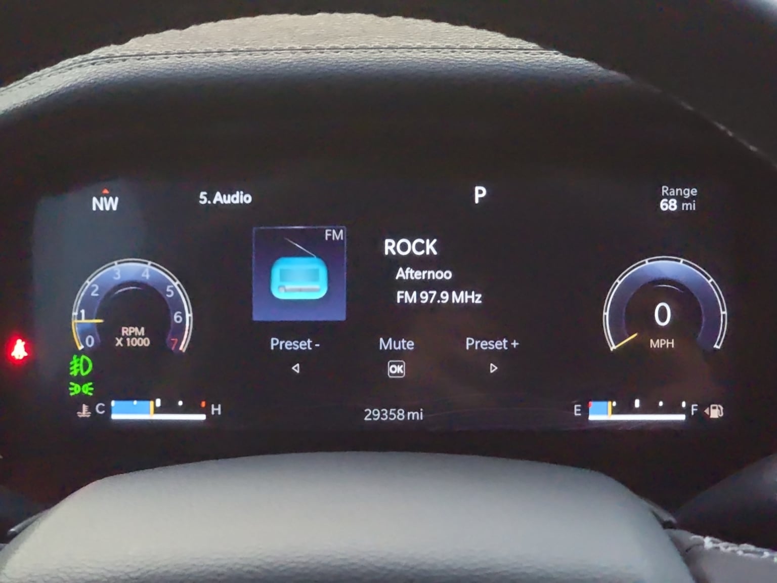 Jeep Grand Cherokee L photo 14