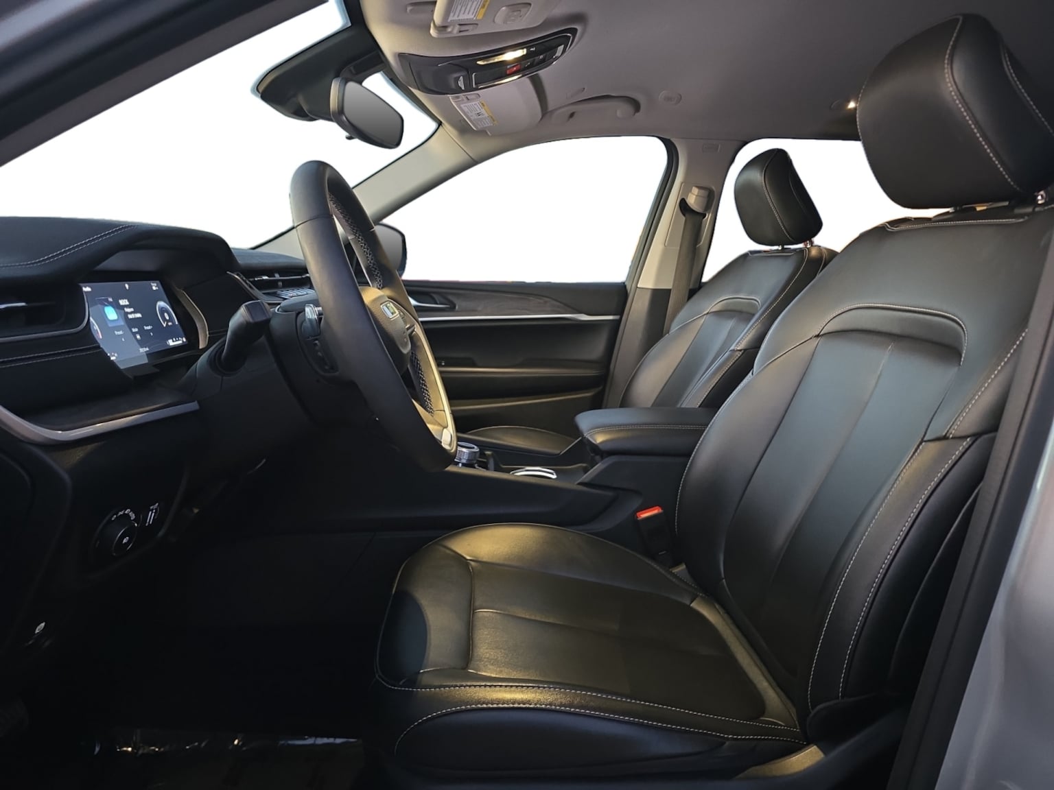 Jeep Grand Cherokee L photo 10