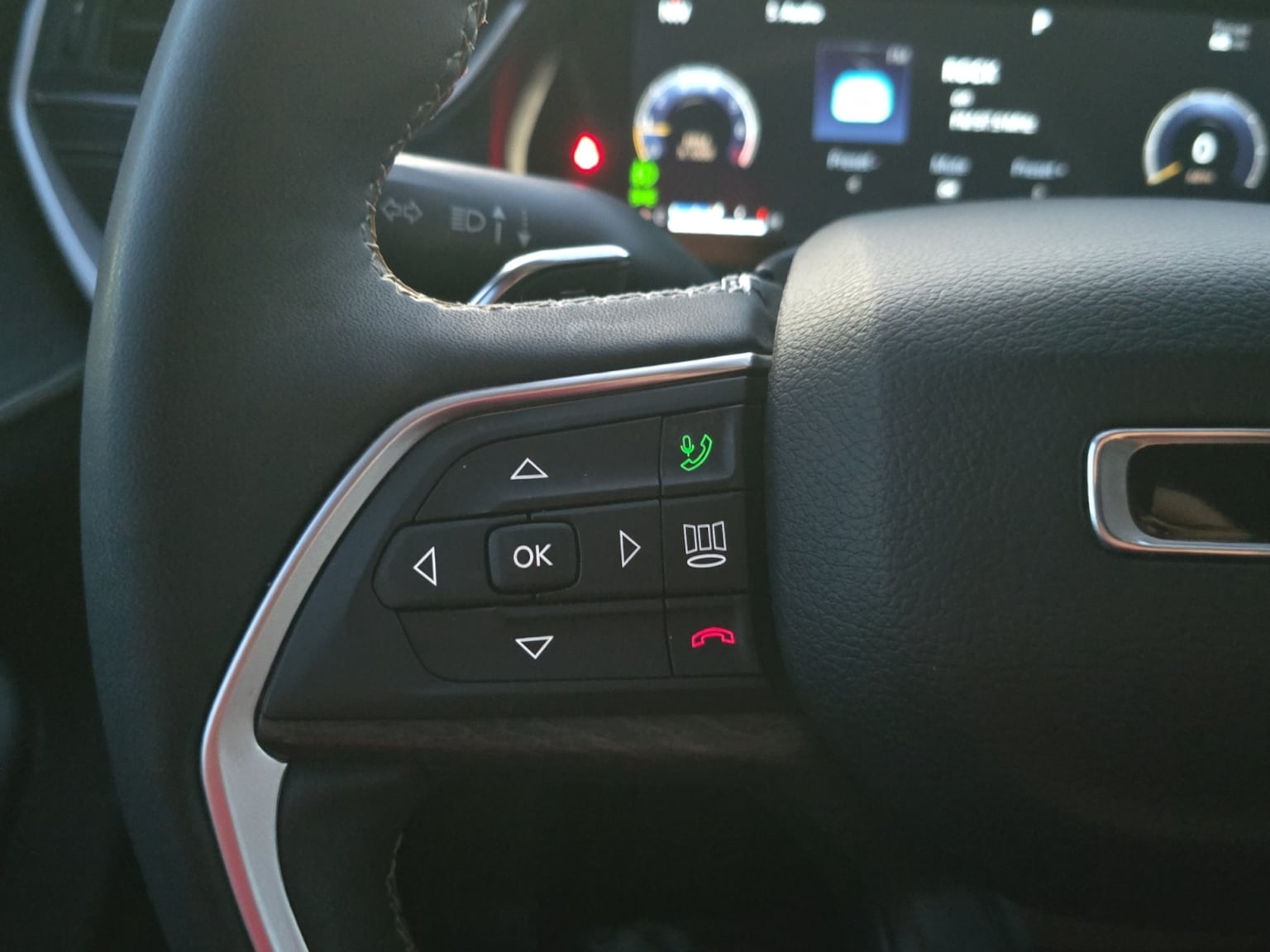 Jeep Grand Cherokee L photo 22