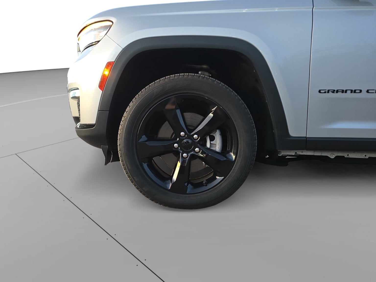 Jeep Grand Cherokee L photo 9