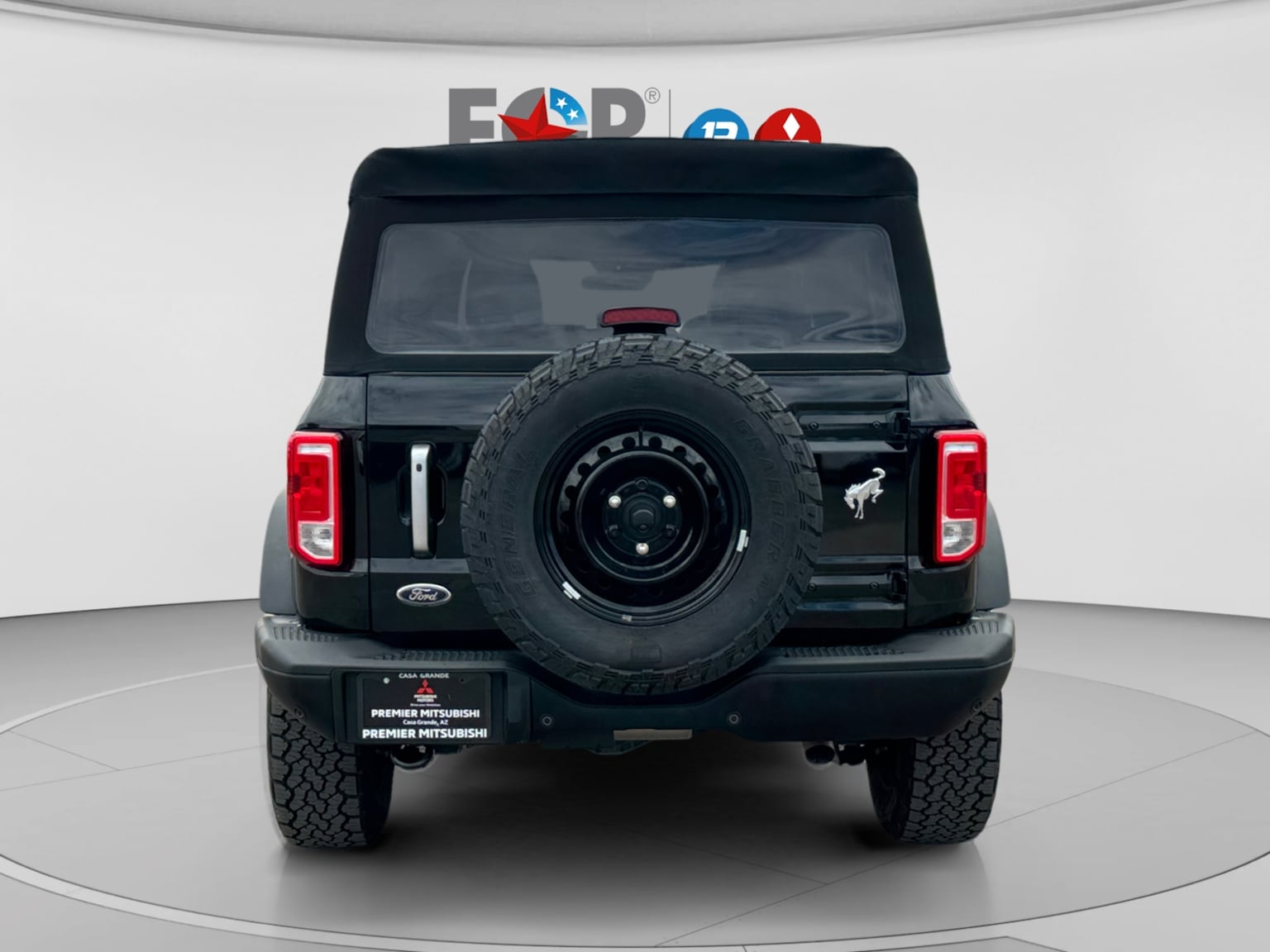 Ford Bronco photo 4