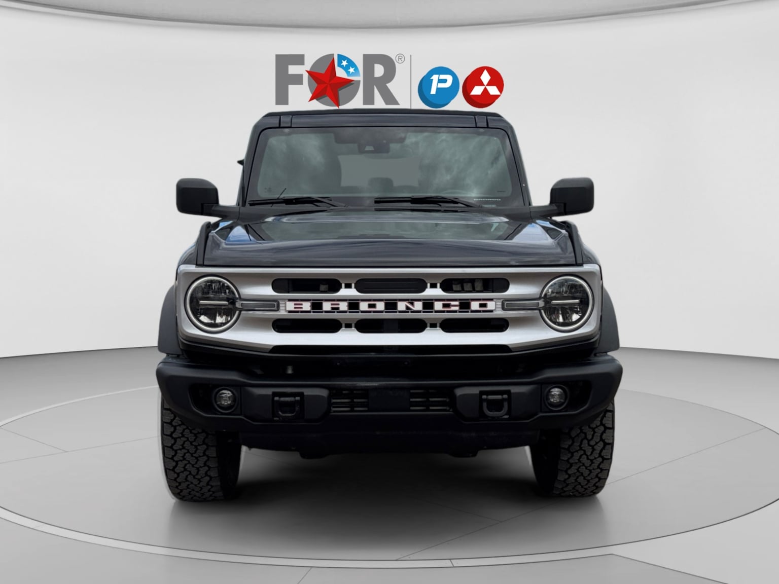 Ford Bronco photo 8