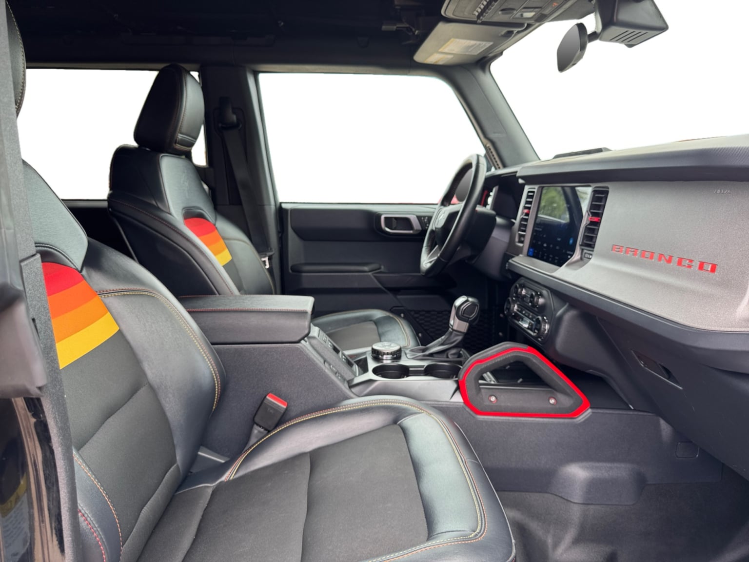 Ford Bronco photo 17