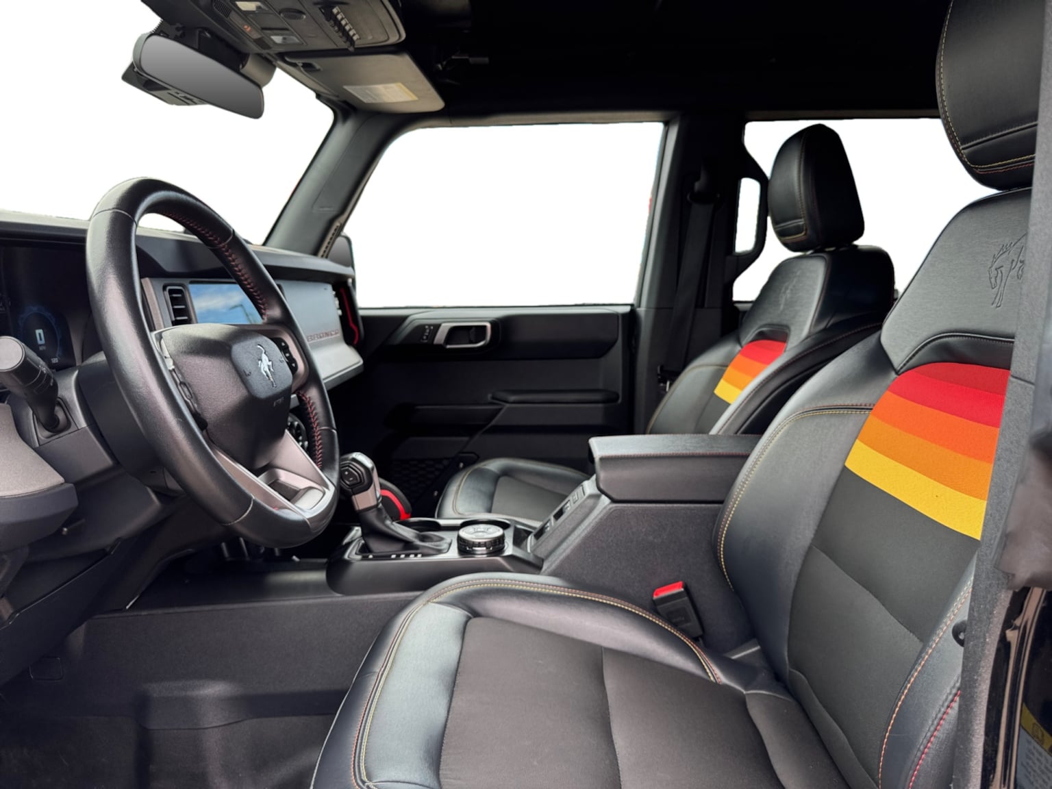 Ford Bronco photo 10