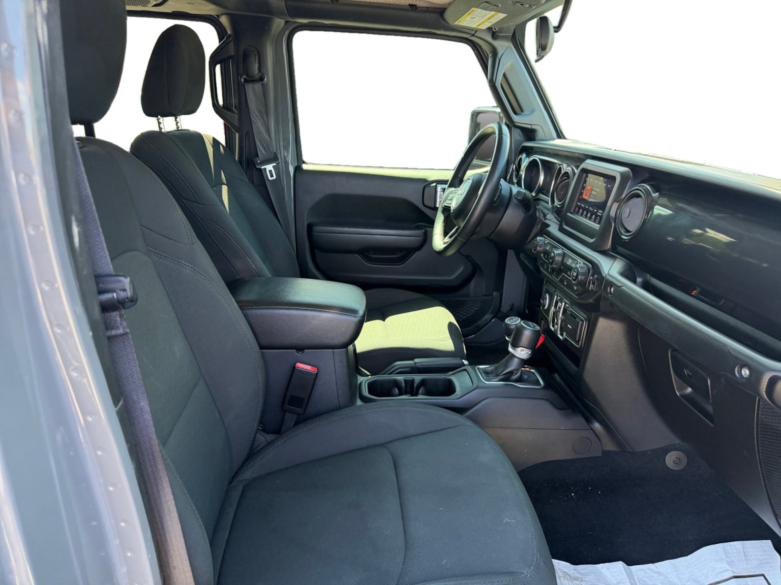Jeep Gladiator photo 16