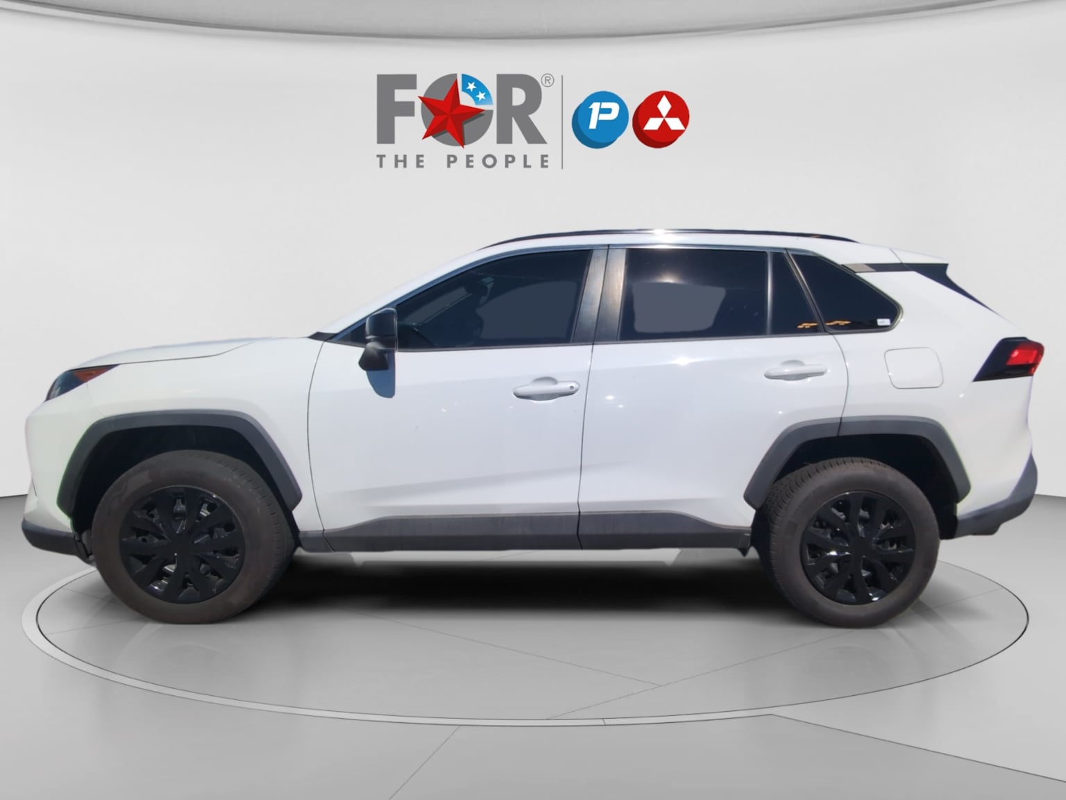 Toyota RAV4 photo 2