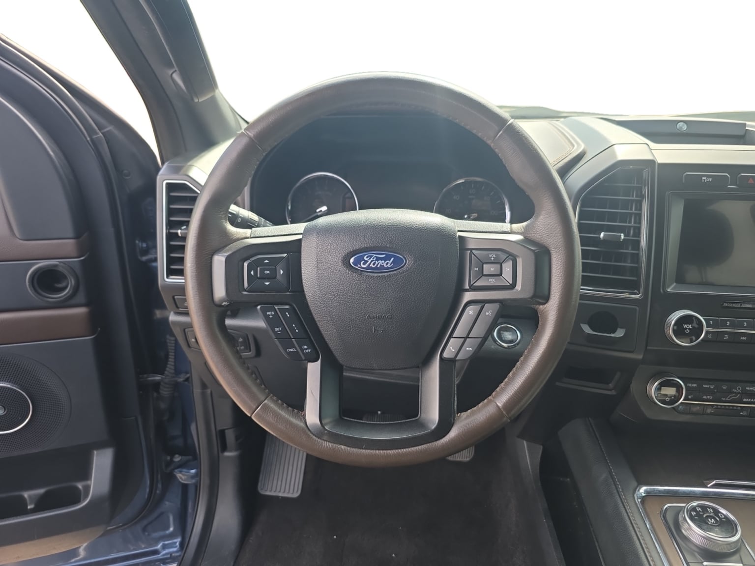 Ford Expedition photo 13