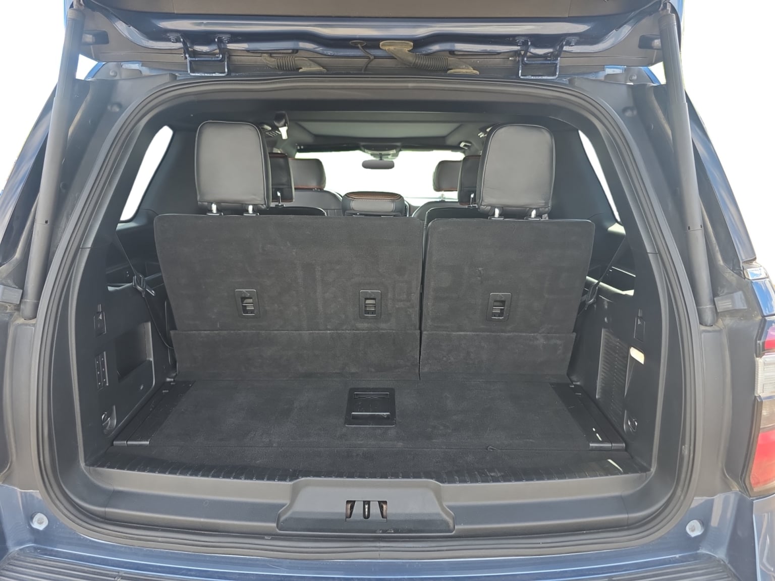 Ford Expedition photo 19